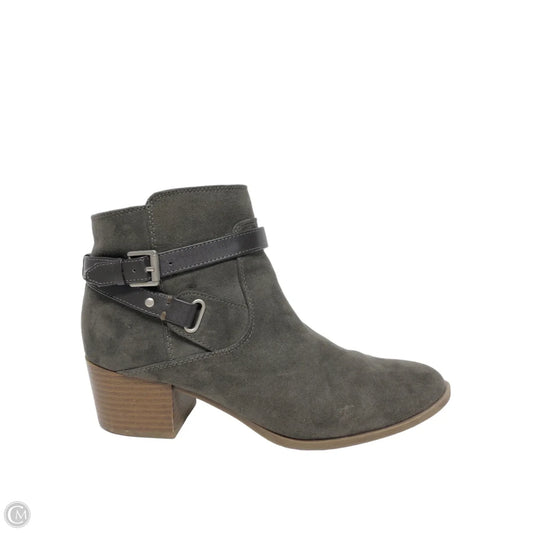 Boots Ankle Heels By Unisa In Grey, Size: 9