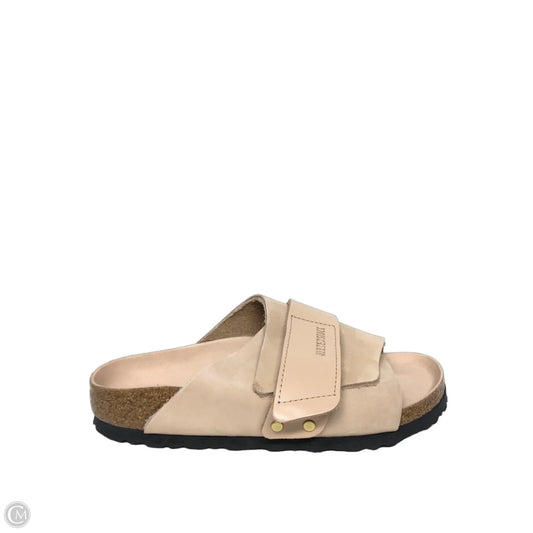 Sandals Flats By Birkenstock In Beige, Size: 5