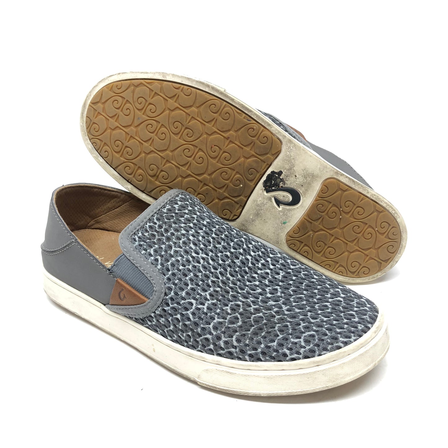Grey Shoes Sneakers Olukai, Size 8