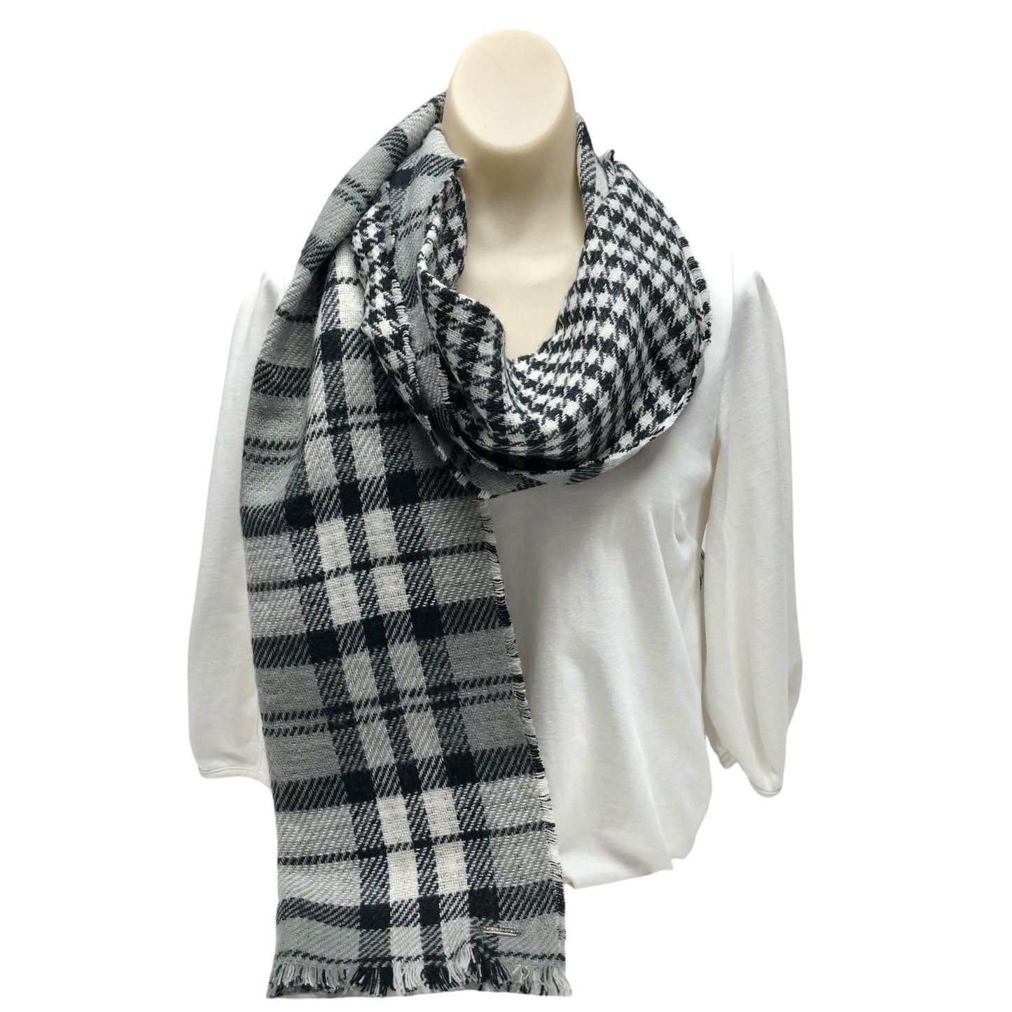 Scarf Winter By Steve Madden In Black & Grey