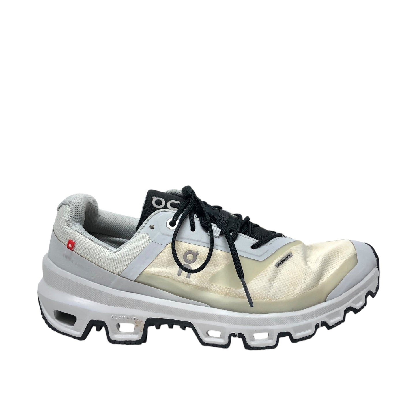 Shoes Athletic By On In Beige, Size: 7.5