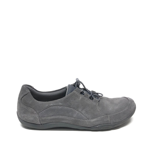 Shoes Sneakers By Clarks In Grey, Size: 10