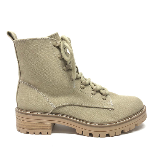 Boots Combat By Universal Thread In Tan, Size: 6.5