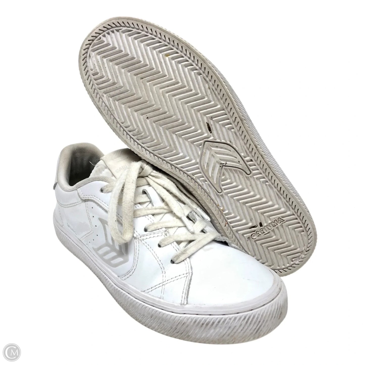 Shoes Sneakers By Cariuma In White, Size: 9