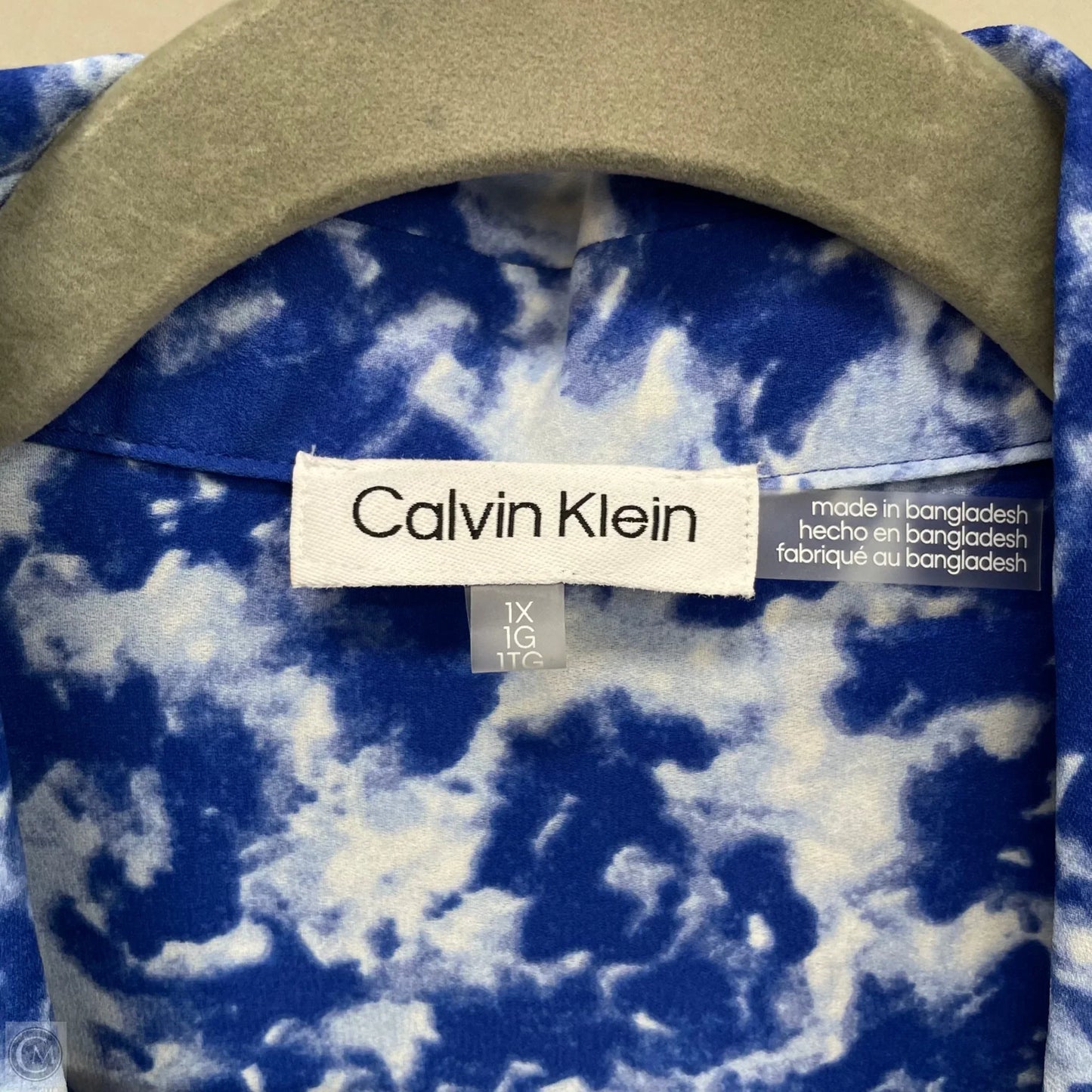 Blouse Long Sleeve By Calvin Klein In Blue & White, Size: 1x