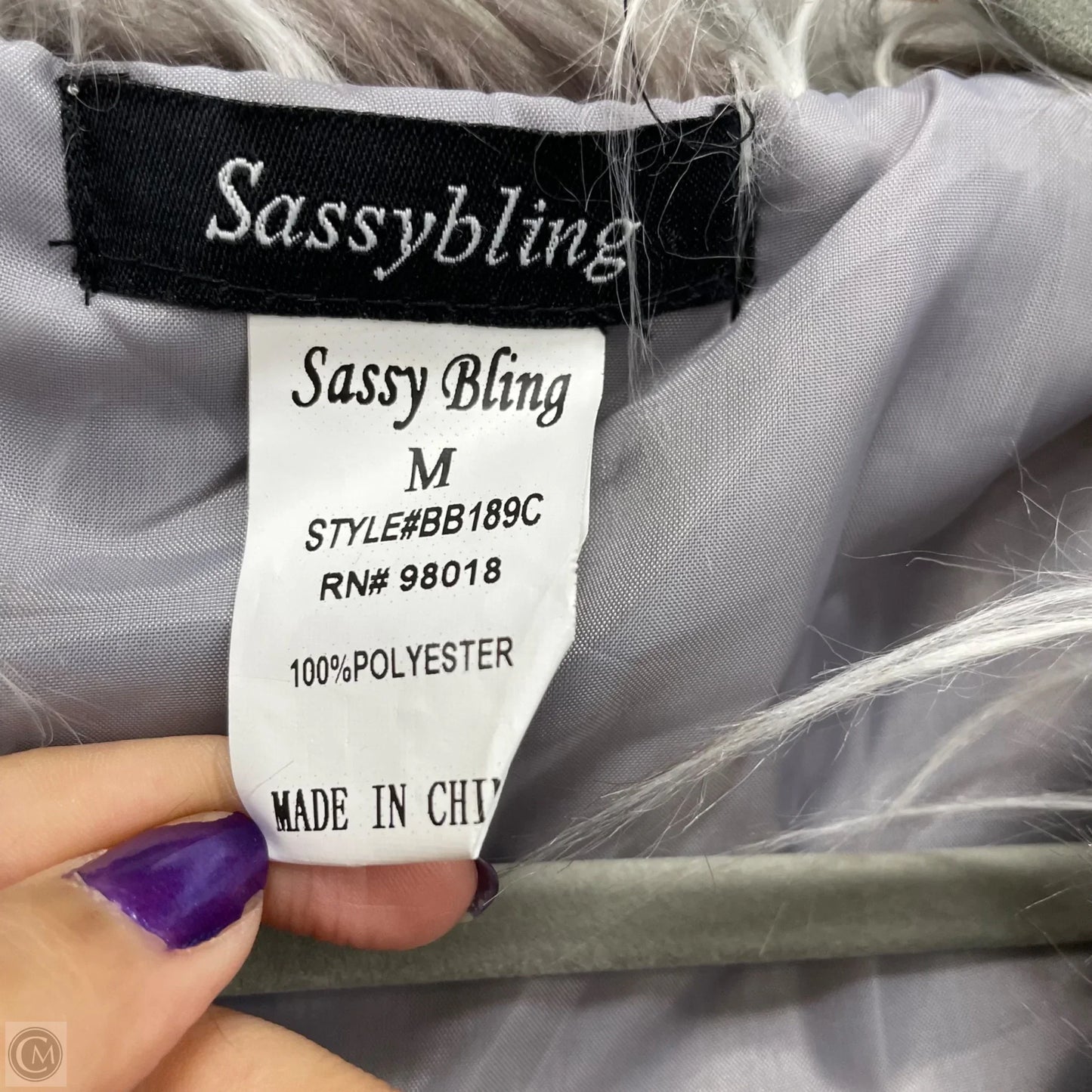 Vest Faux Fur & Sherpa By Clothes Mentor In Grey & White, Size: M