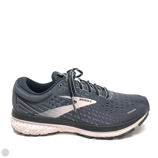 Shoes Athletic By Brooks In Grey, Size: 9