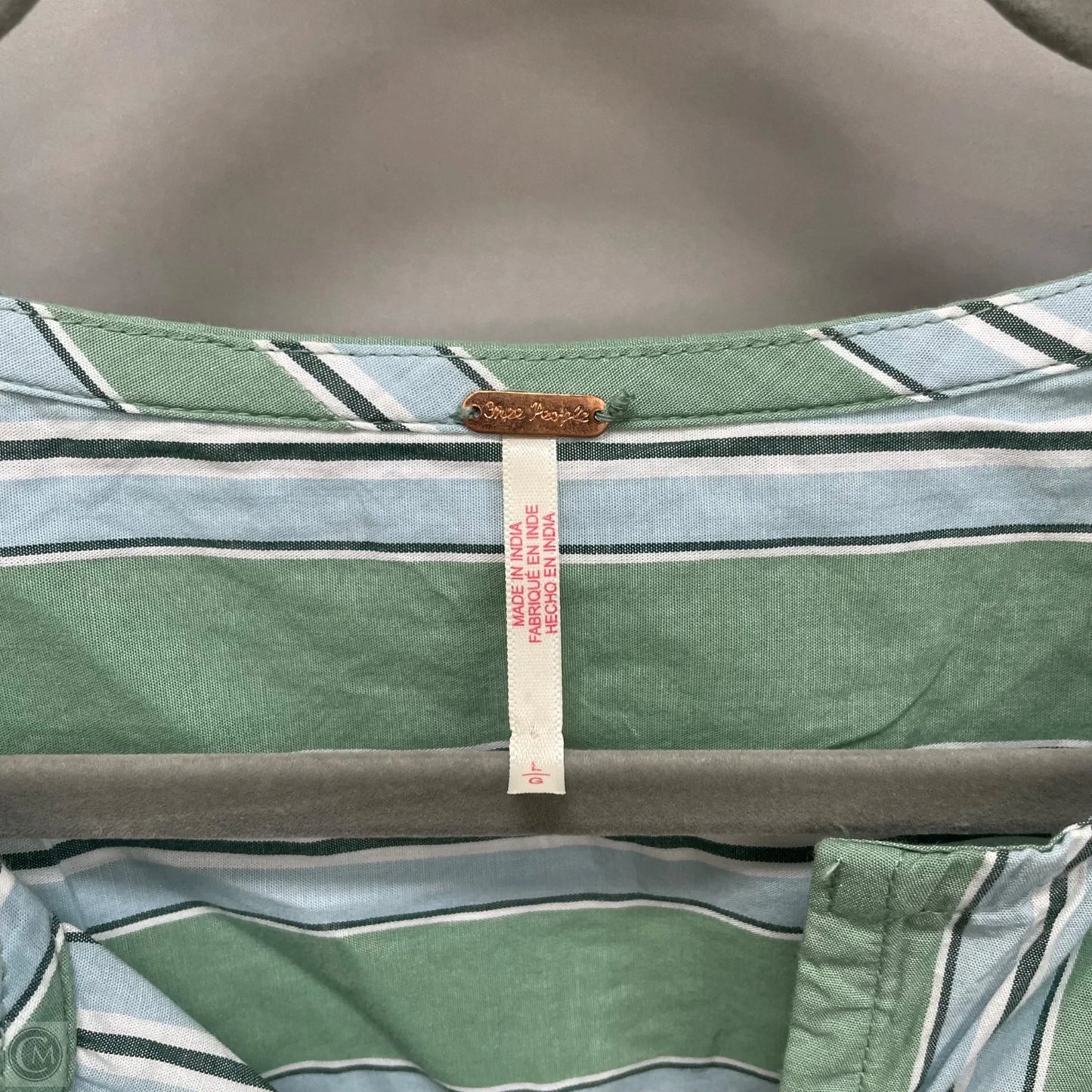 Top Long Sleeve By Free People In Blue & Green, Size: L