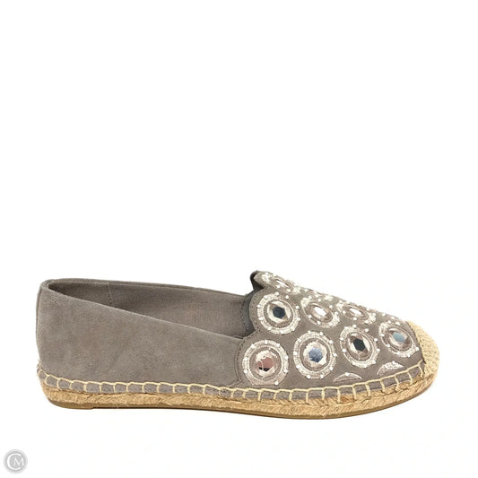 Shoes Designer By Tory Burch In Grey, Size: 5