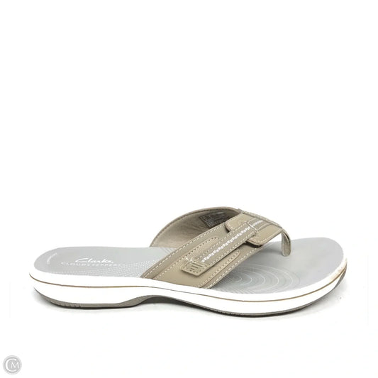 Sandals Flats By Clarks In Taupe, Size: 9