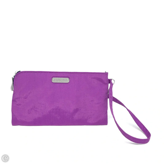 Wristlet By Baggallini, Size: Small