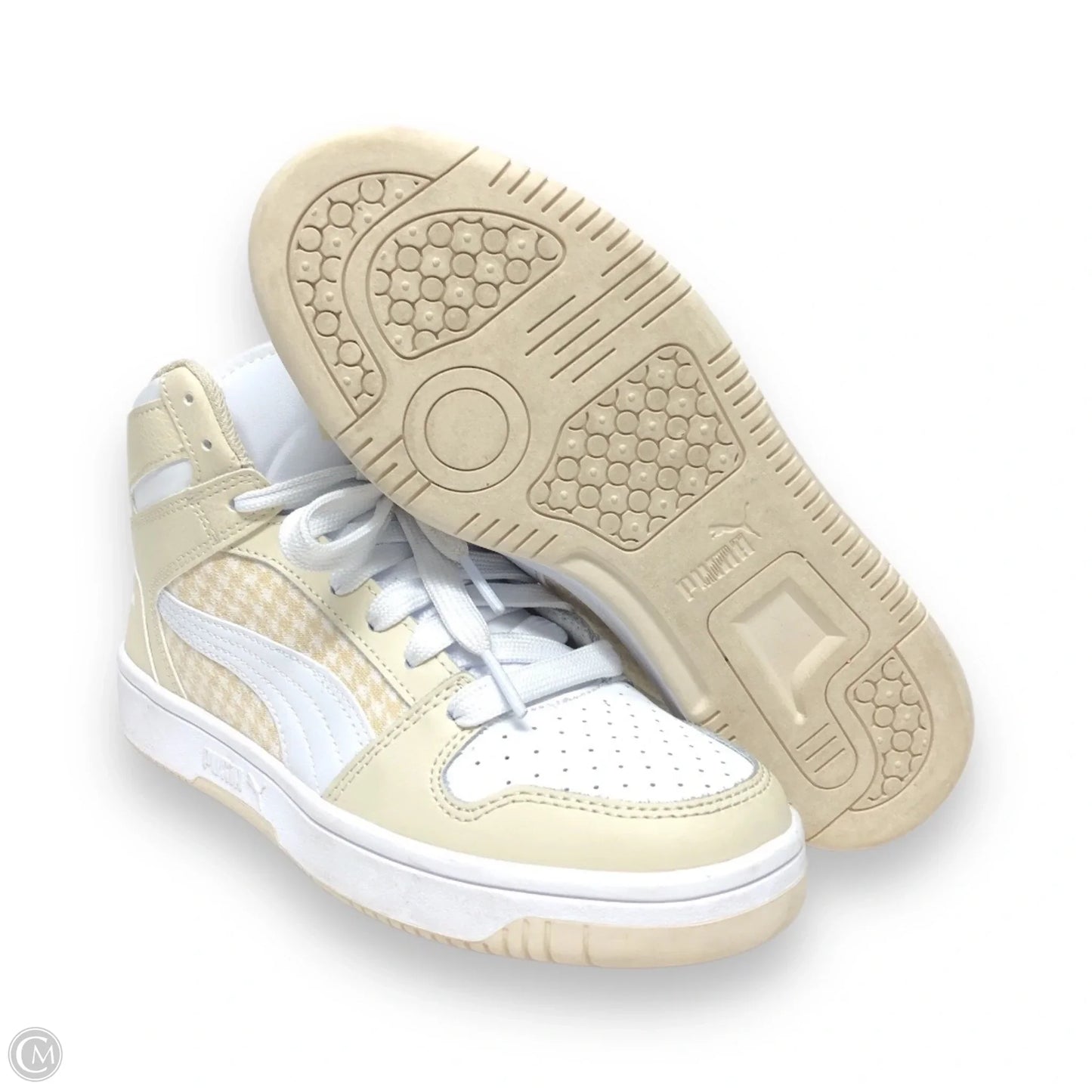 Shoes Sneakers By Puma In Cream, Size: 7