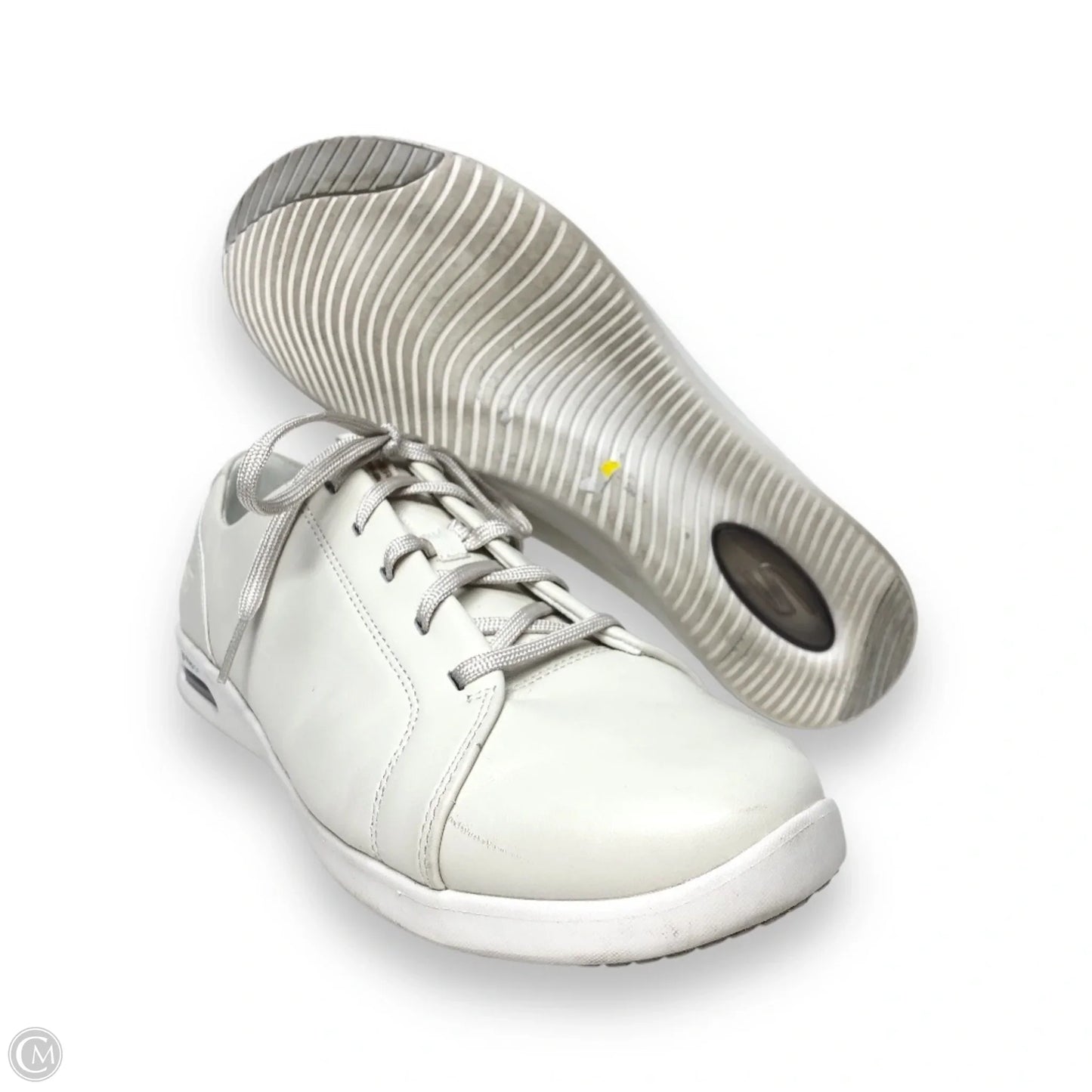 Shoes Sneakers By Skechers In White, Size: 10