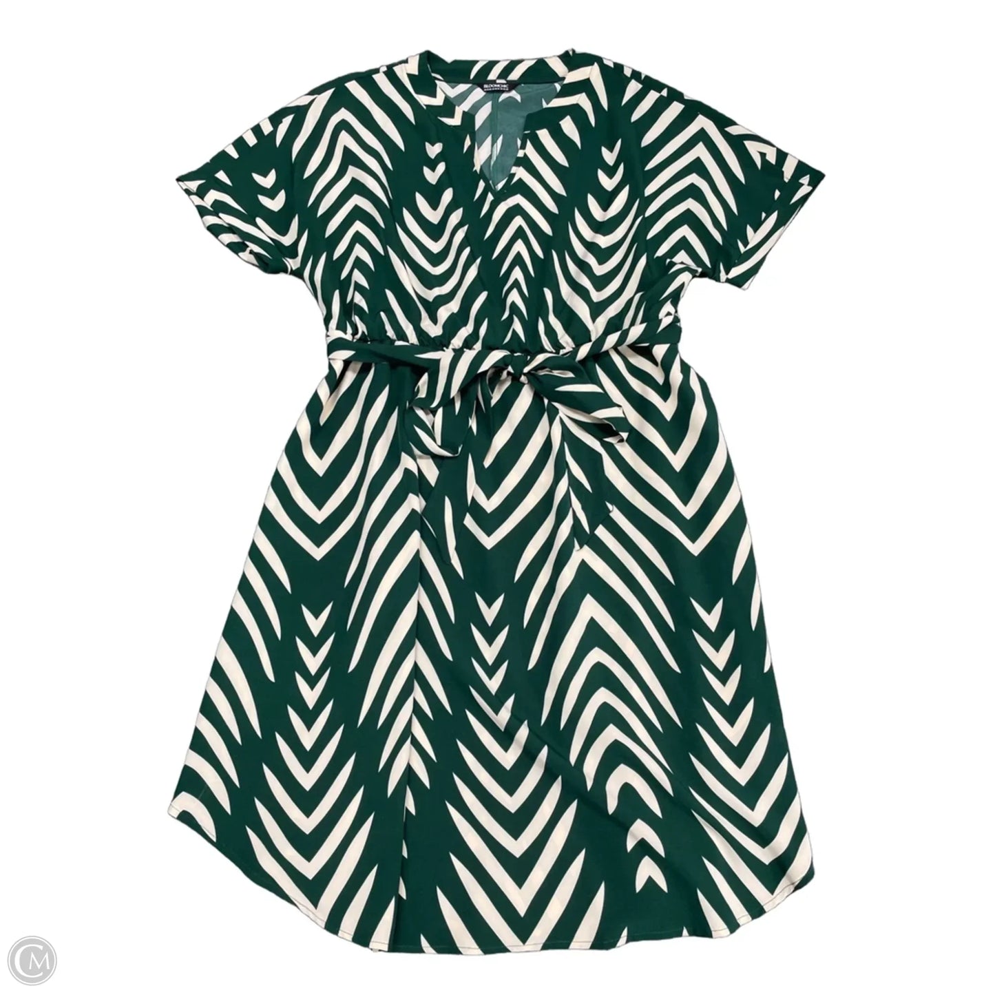 Dress Casual Short By Bloomchic In Green & White, Size: 1x