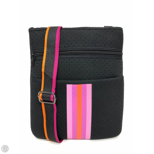 Handbag By Cmf, Size: Medium