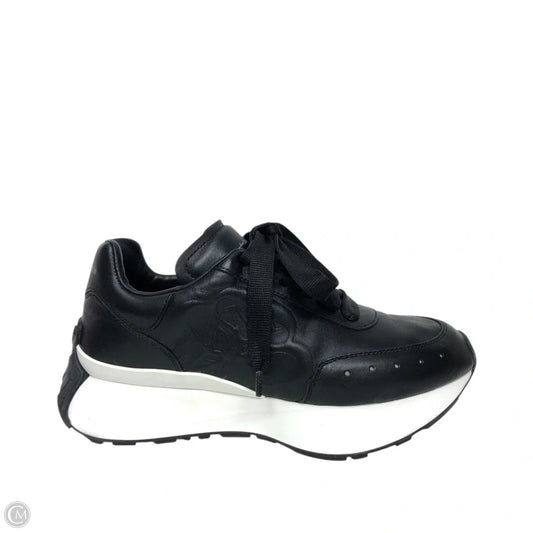Shoes Luxury Designer By Alexander Mcqueen In Black & White, Size: 6.5