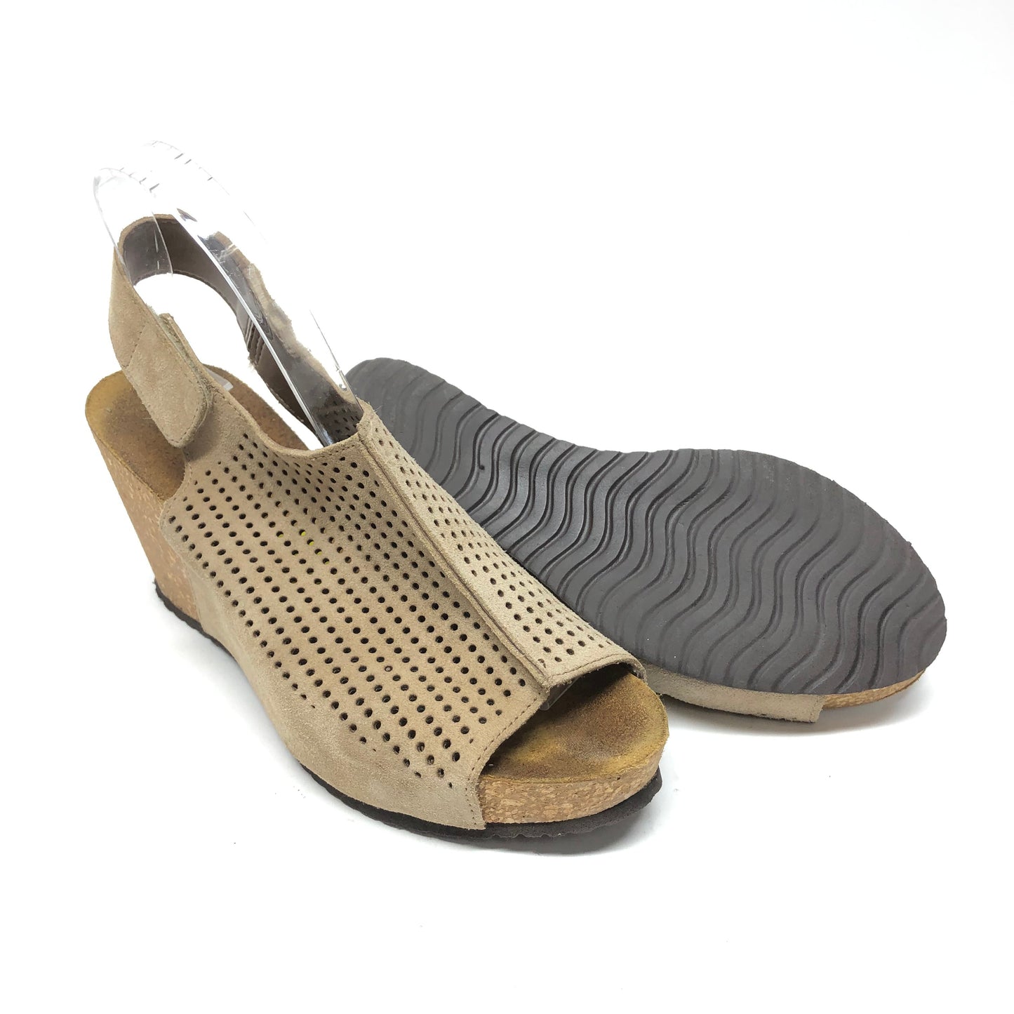 Beige Sandals Heels Wedge Clothes Mentor, Size 9
