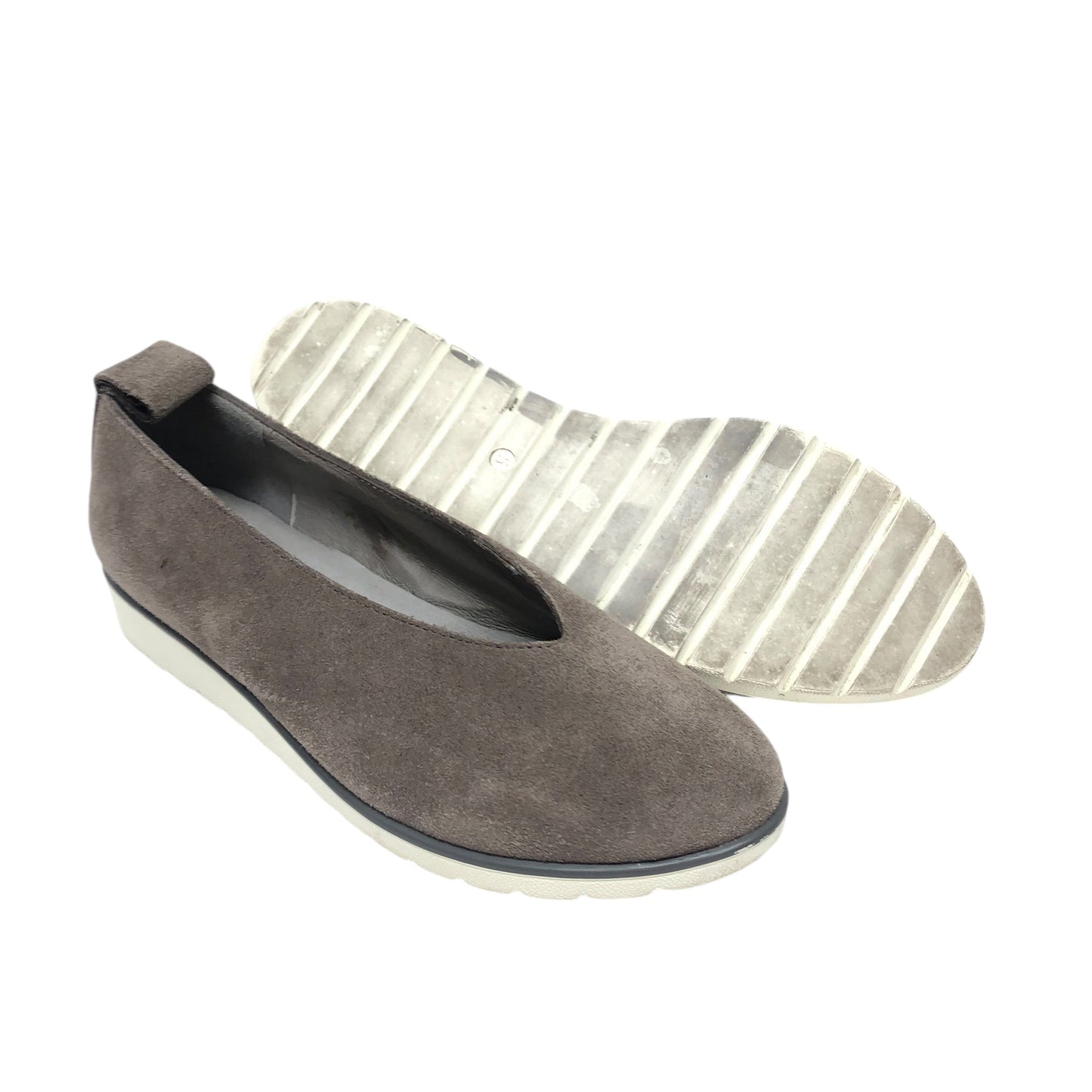 Shoes Flats By Eileen Fisher In Taupe, Size: 5.5