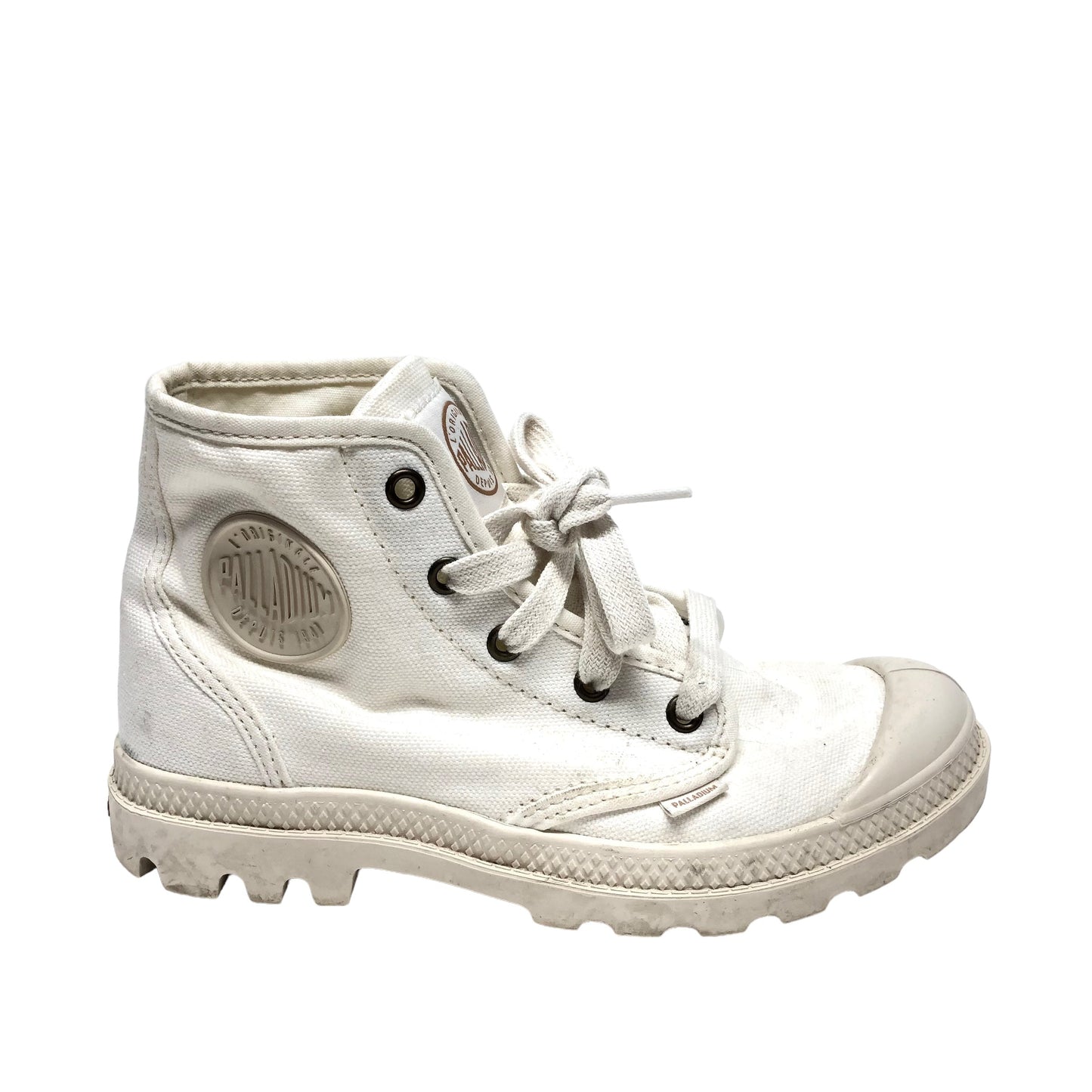 Ivory Shoes Sneakers Cmc, Size 6
