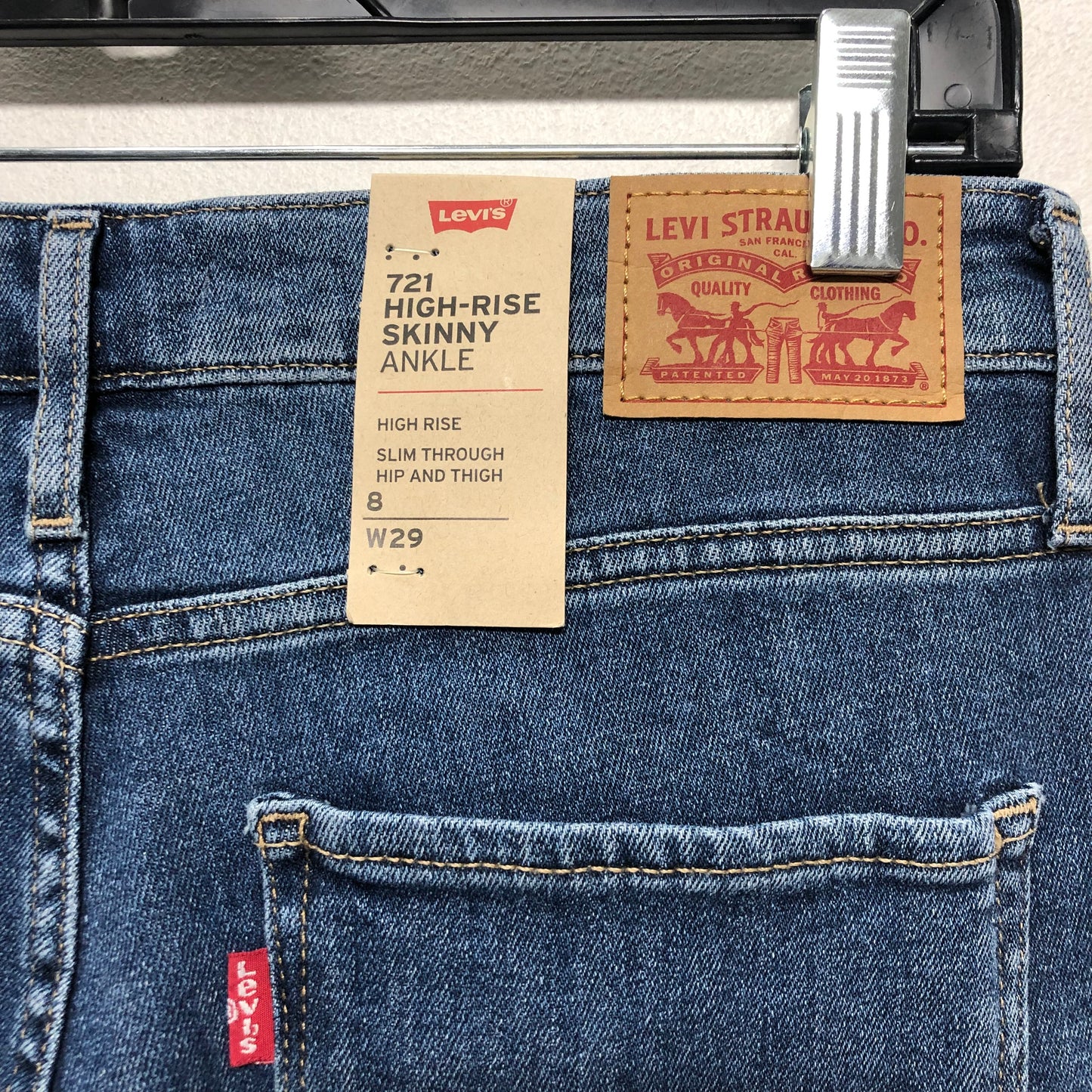 Jeans Skinny By Levis In Blue Denim, Size: 8