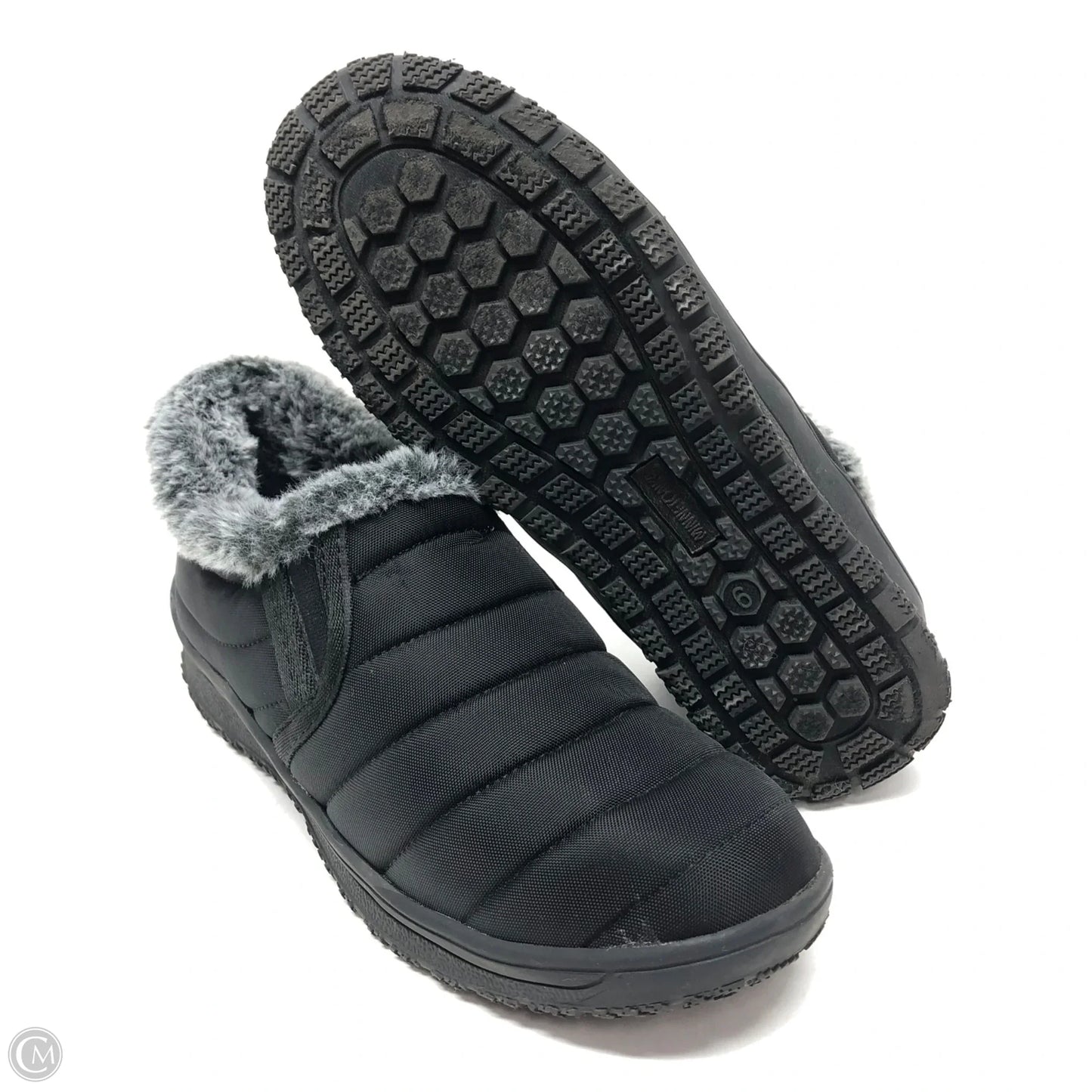 Shoes Flats By Minnetonka In Black, Size: 6