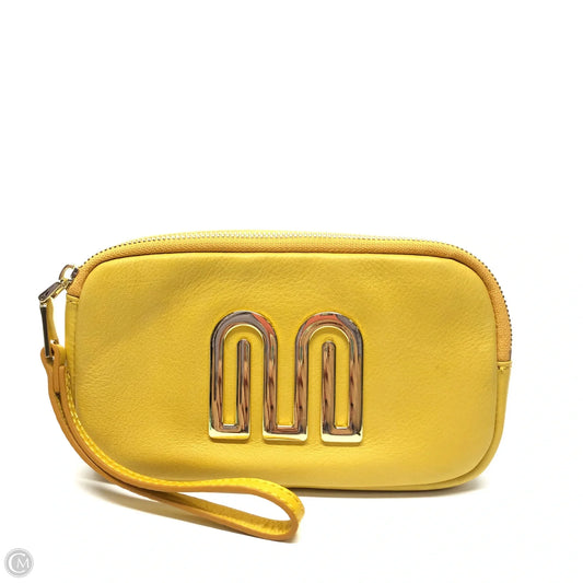Wristlet Leather By Margot, Size: Medium