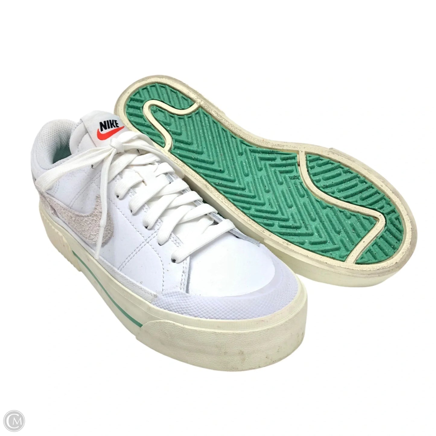 Shoes Sneakers By Nike In Green & White, Size: 6.5