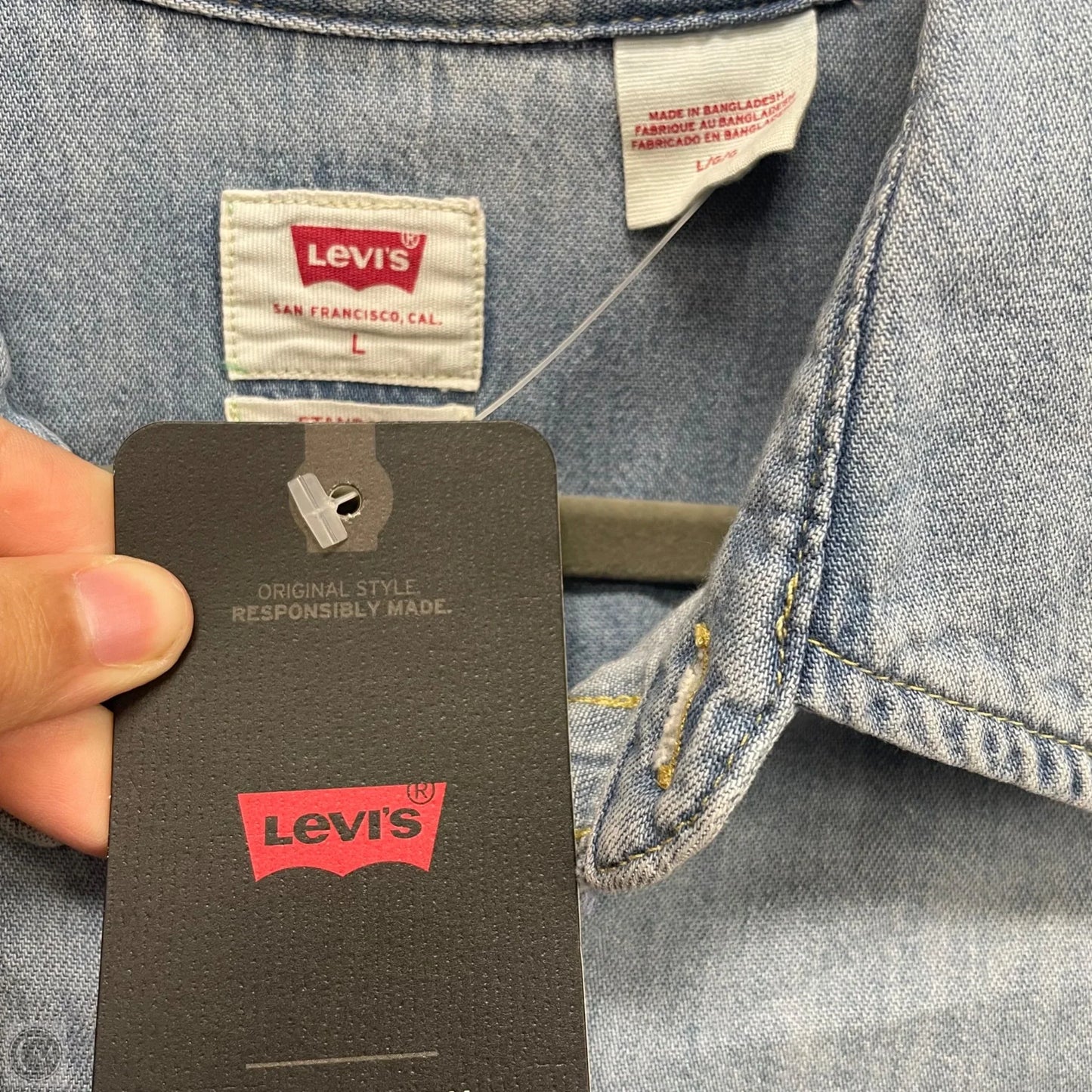 Jacket Shirt By Levis In Blue Denim, Size: L