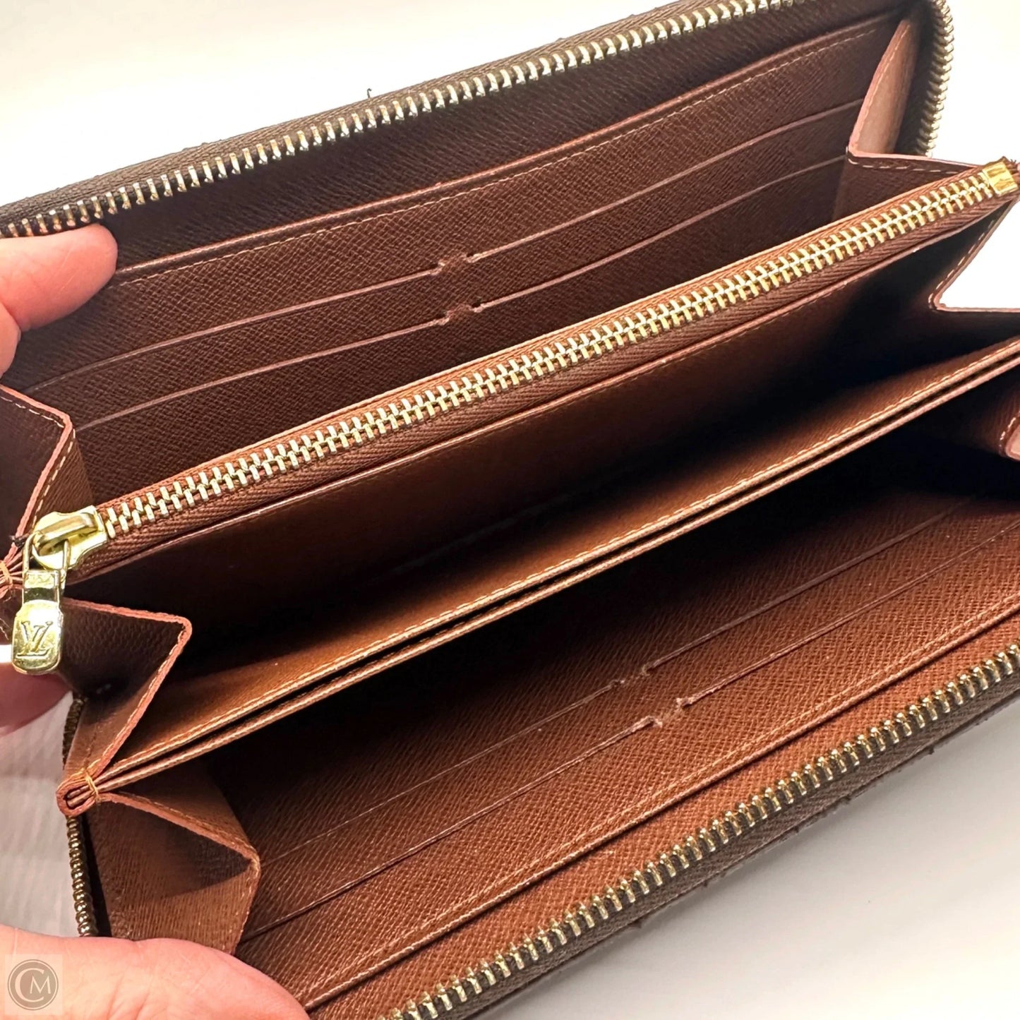 Wallet Luxury Designer By Louis Vuitton, Size: Large