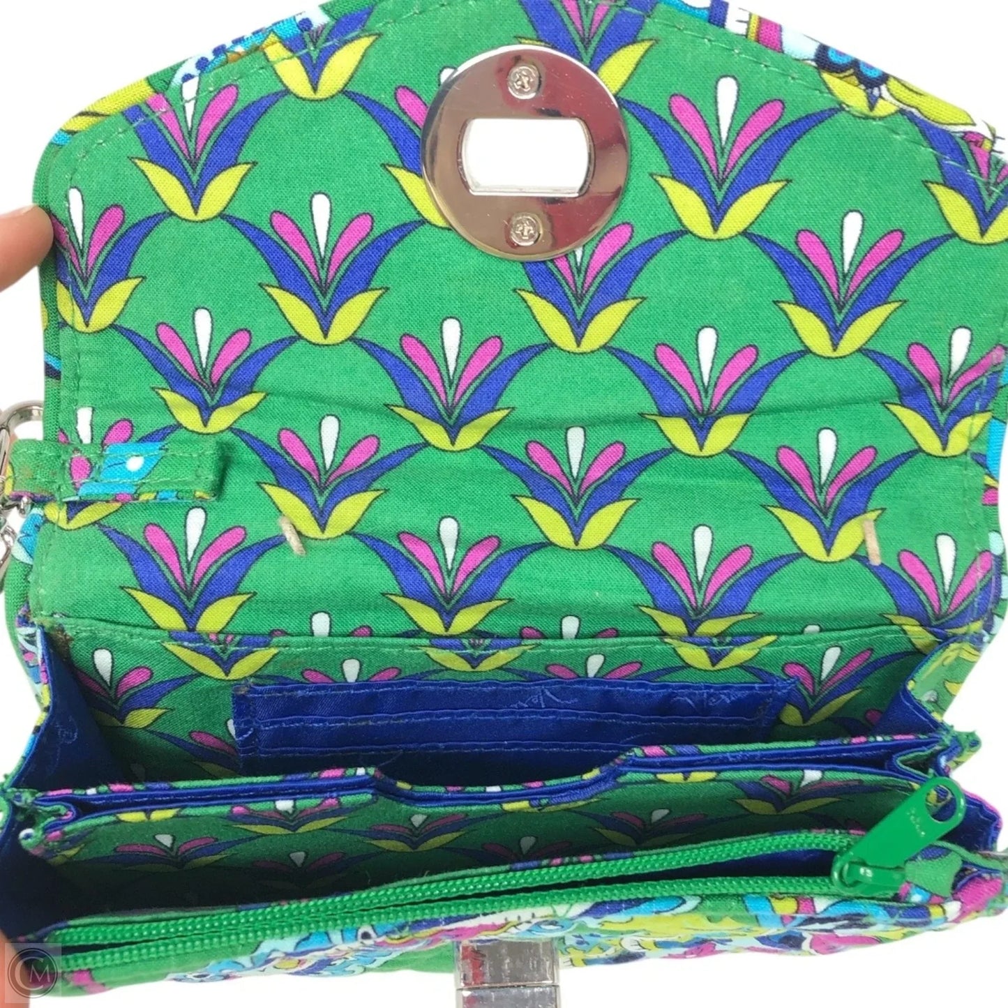 Wristlet By Vera Bradley, Size: Medium