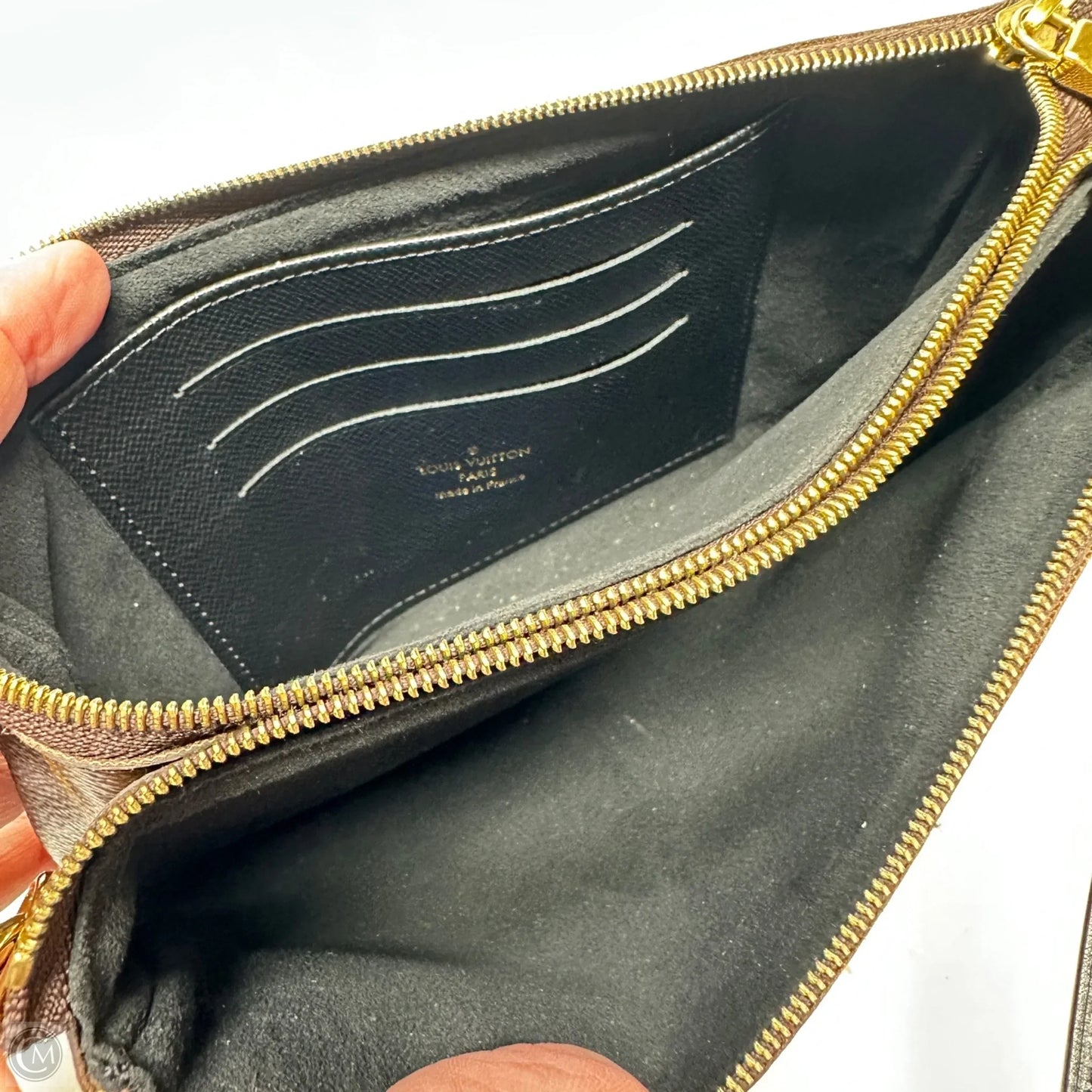 Crossbody Luxury Designer By Louis Vuitton, Size: Small