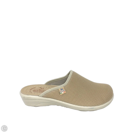 Shoes Flats By Clothes Mentor In Tan, Size: 10