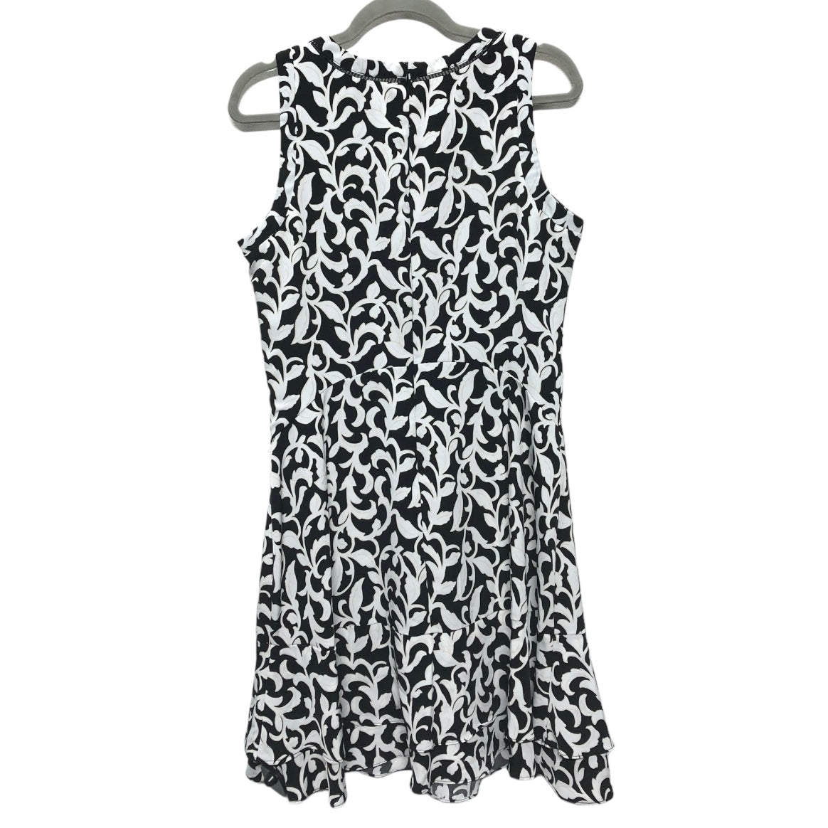 Dress Casual Short By White House Black Market In Black & Cream, Size: 10