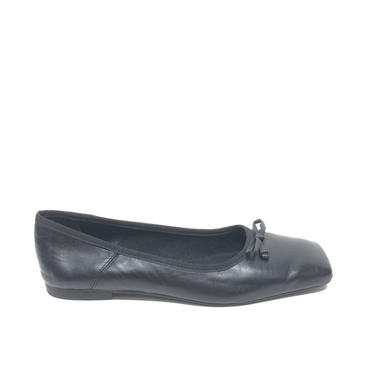 Black Shoes Flats Vince Camuto, Size 7