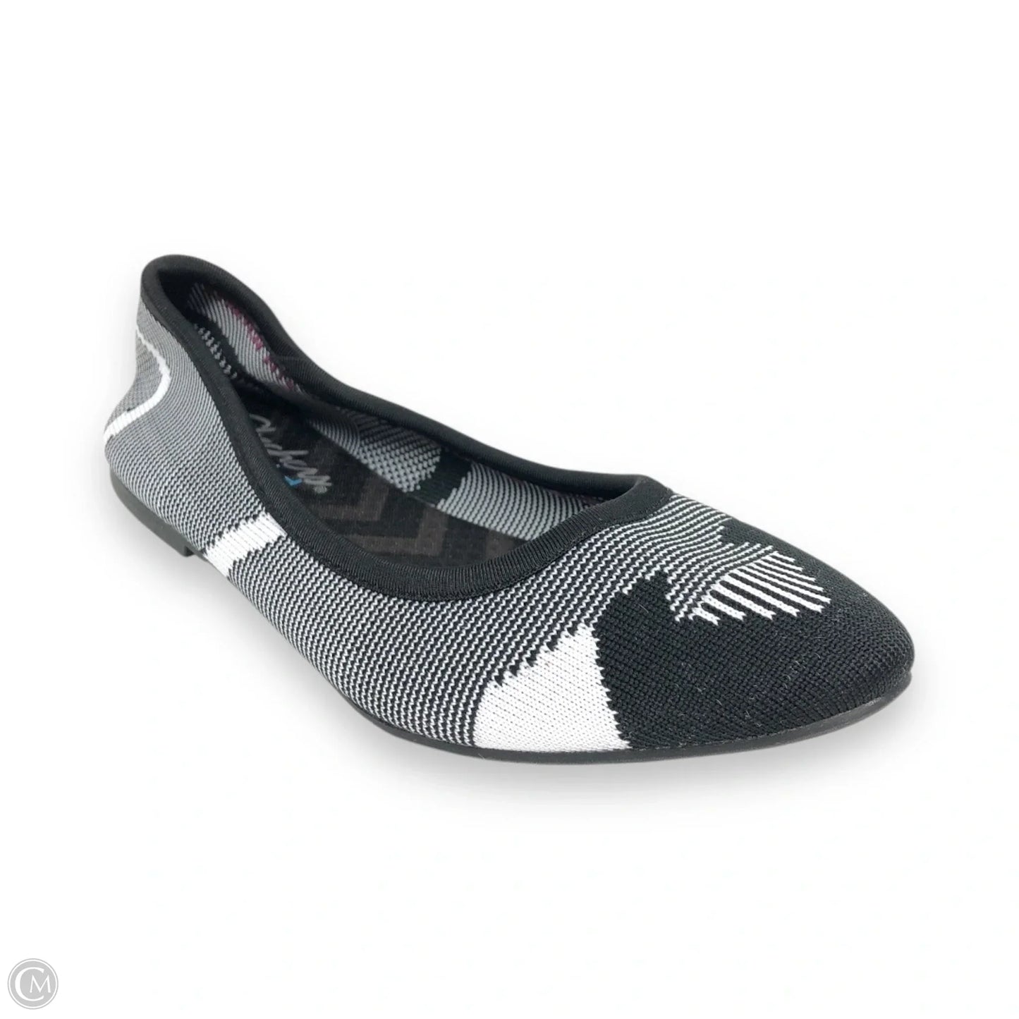 Shoes Flats By Skechers In Black & White, Size: 7
