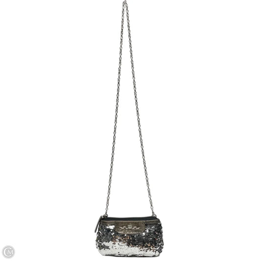 Crossbody By My Flat In London, Size: Small