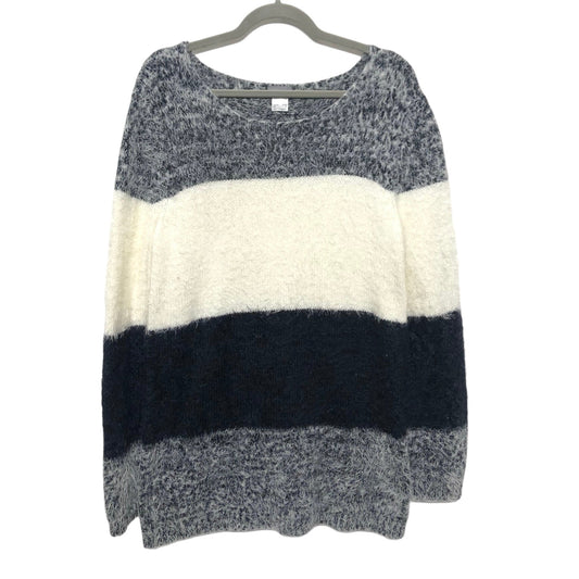 Sweater By Venus  Size: M