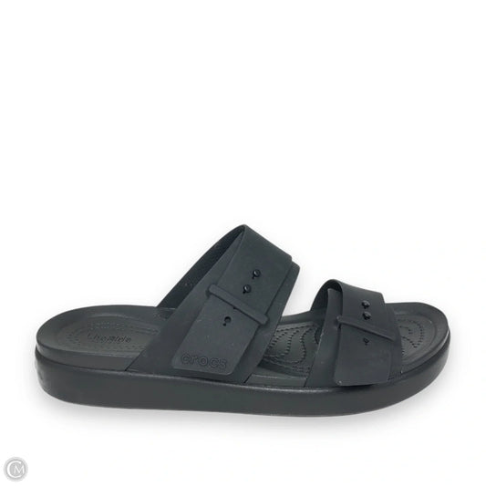 Sandals Flats By Crocs In Black, Size: 8