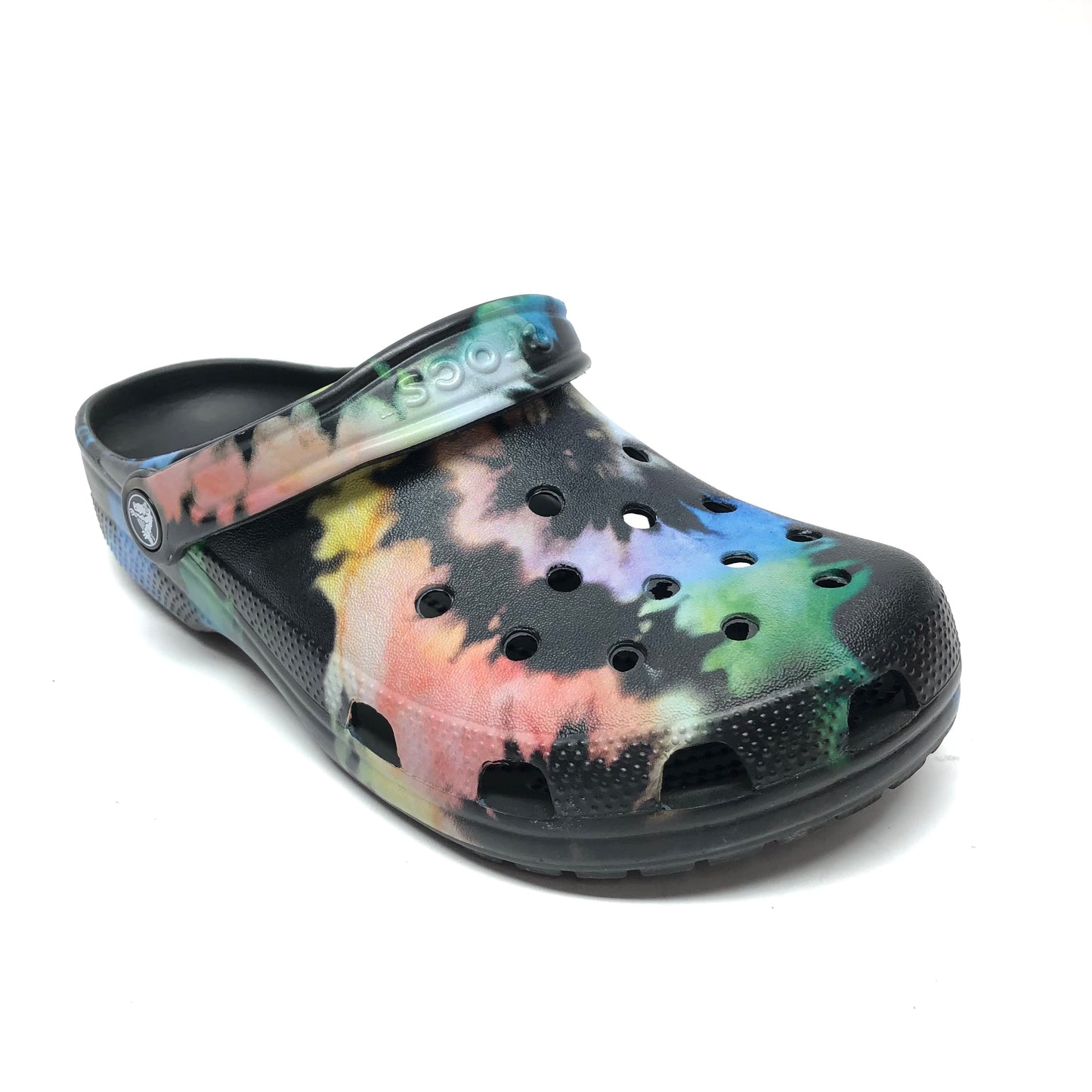 Shoes Flats By Crocs In Tie Dye Print, Size: 9