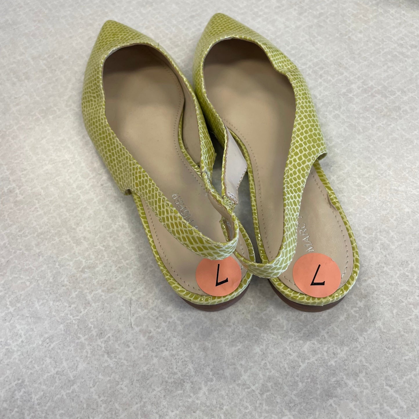 Green Shoes Flats Marc Fisher, Size 7