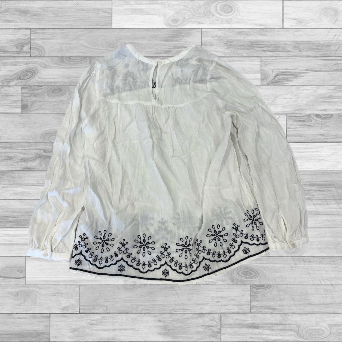 Top Long Sleeve By Lucky Brand In White, Size: S