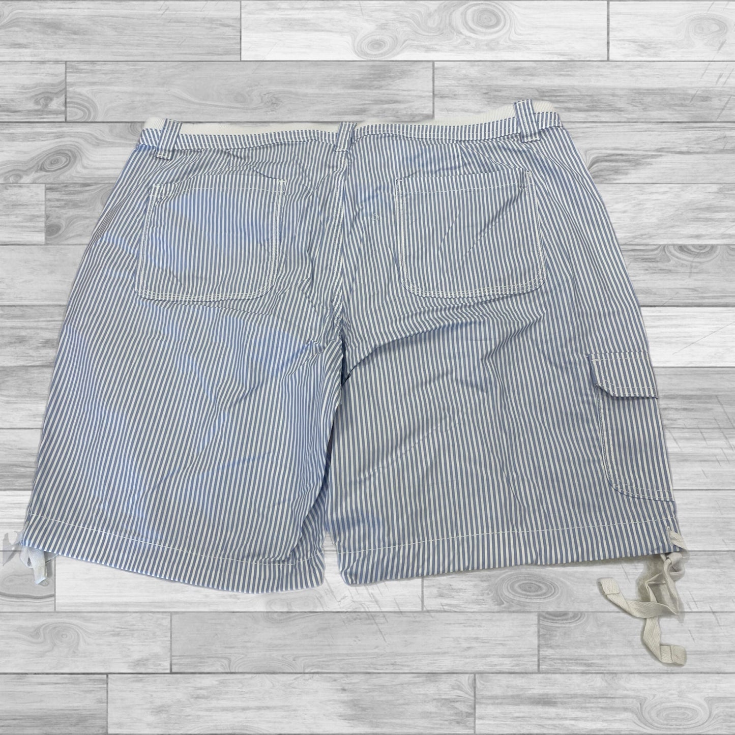 Shorts By St Johns Bay In Blue & White, Size: Xlp