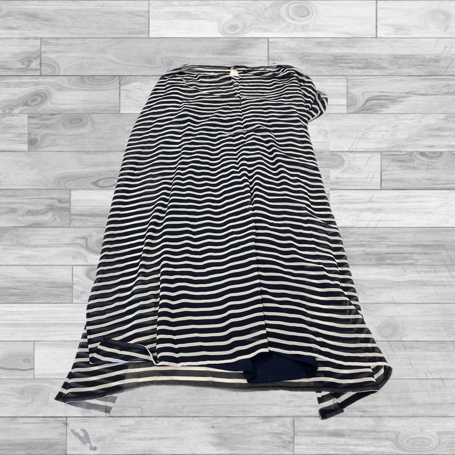 Dress Casual Short By Ralph Lauren In Striped Pattern, Size: 8