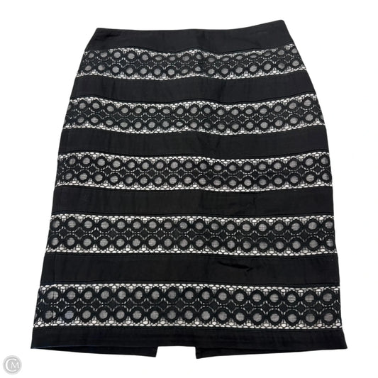 Skirt Mini & Short By White House Black Market In Black & White, Size: 6