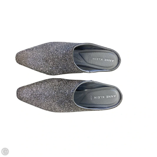 Shoes Heels Block By Anne Klein In Silver, Size: 7