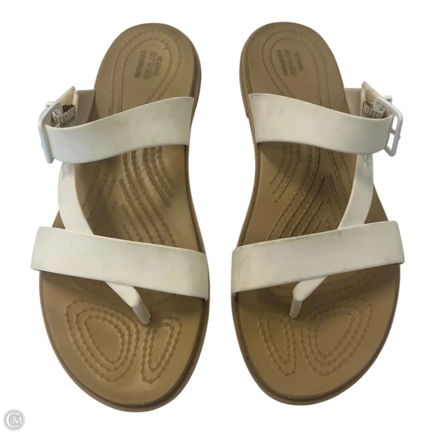 Sandals Flats By Crocs In White, Size: 7