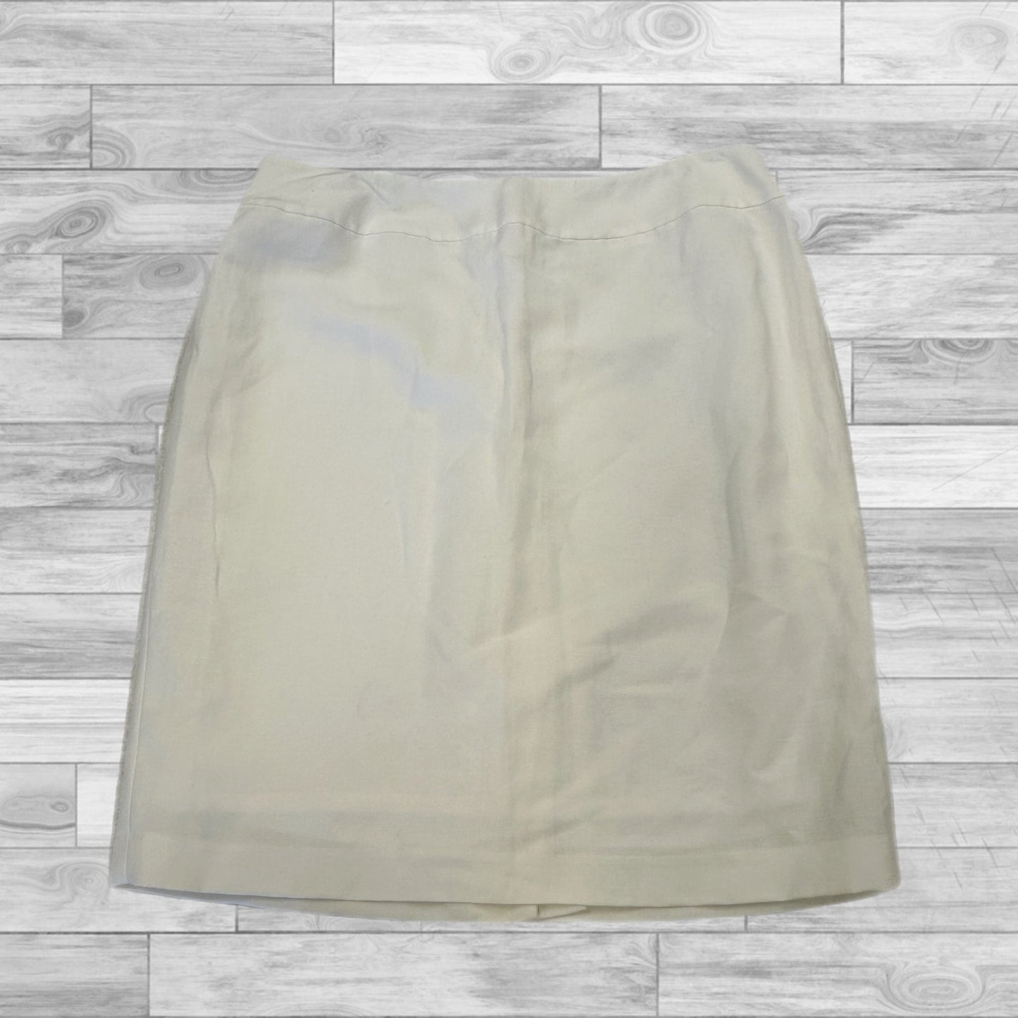 Skirt Mini & Short By Kasper In White, Size: 14