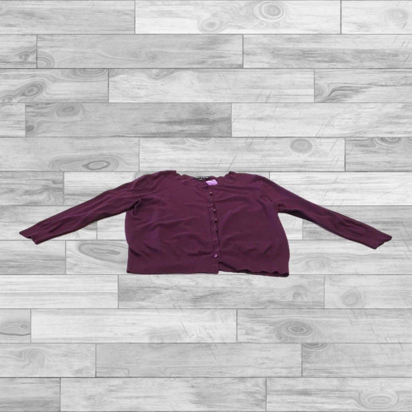 Top Long Sleeve By Cable And Gauge In Burgundy, Size: L