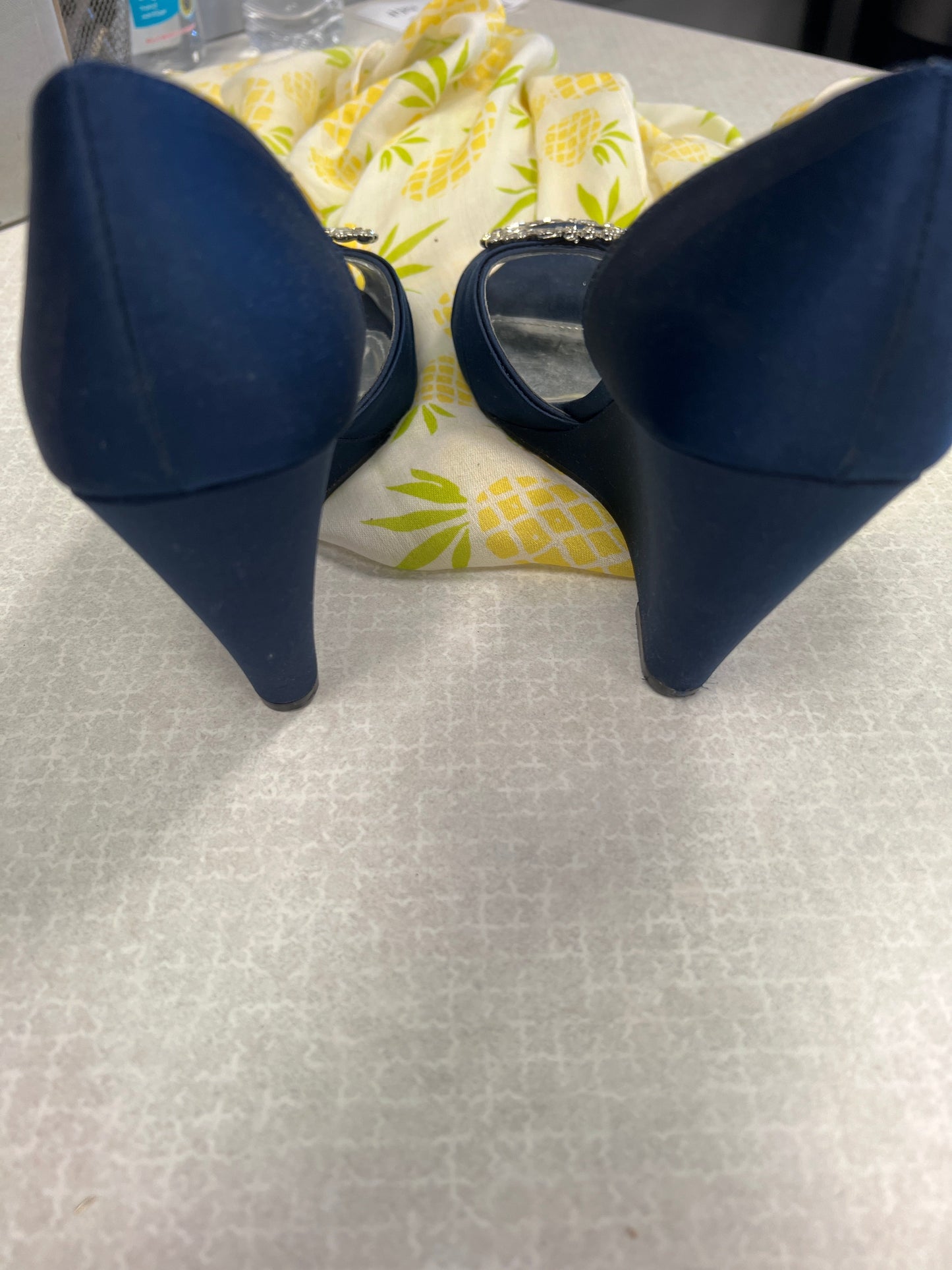 Shoes Heels Wedge By Clothes Mentor  Size: 8.5