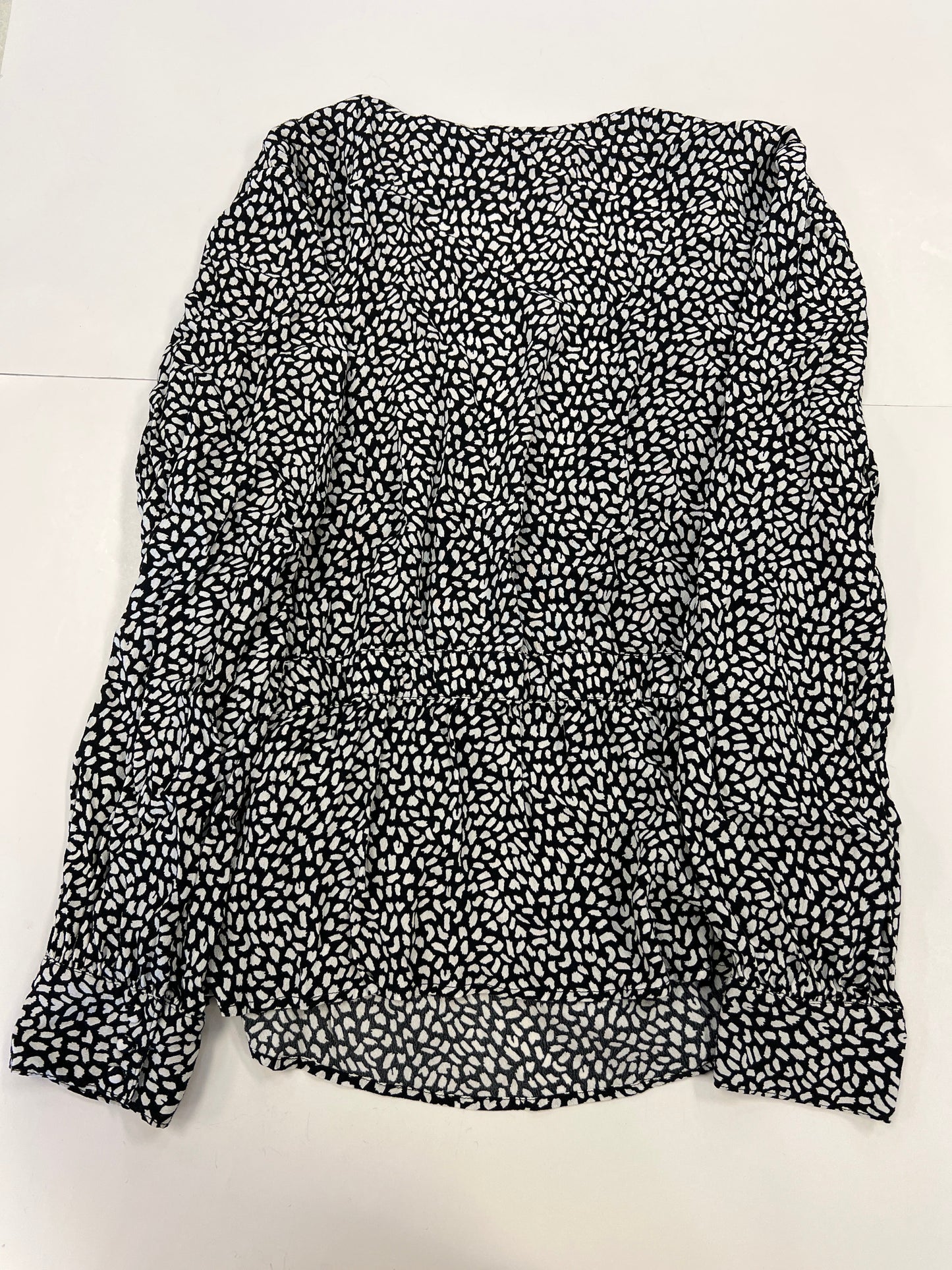 Top Long Sleeve By Talbots  Size: Xl